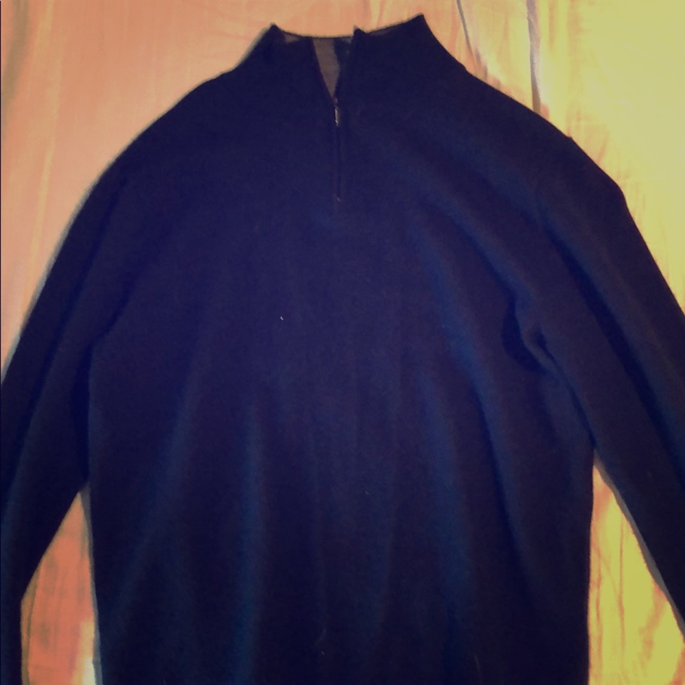 Garret Scott men’s small sweater